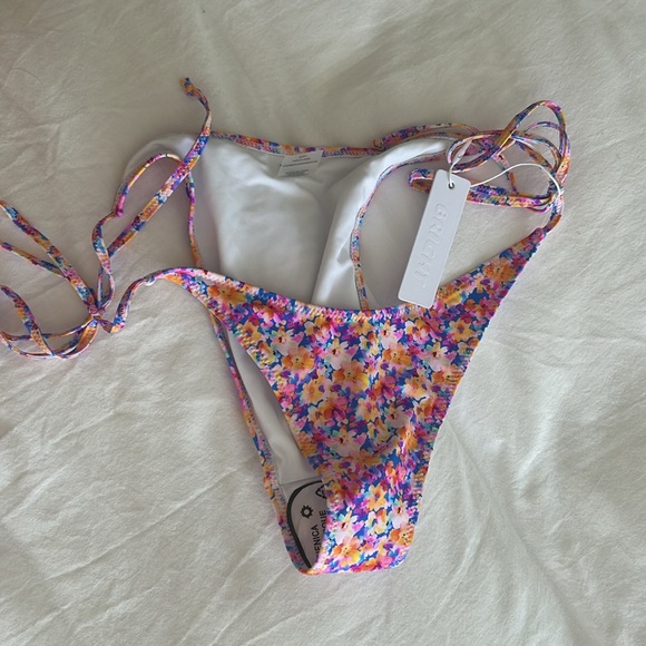 Maria Bottom | Night Floral | Bright Swimwear - Picture 5 of 6